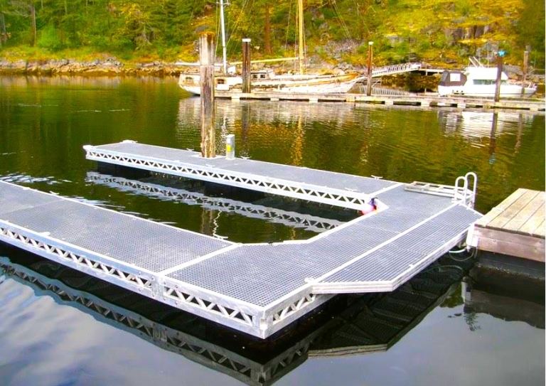 Fiberglass FRP Grating for Docks, Decks, Marinas and Boardwalks